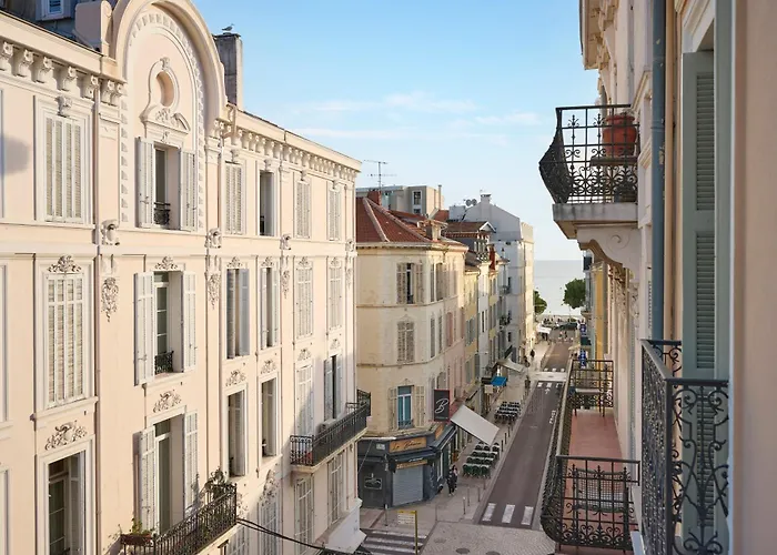 Le Xv Apartmán *
